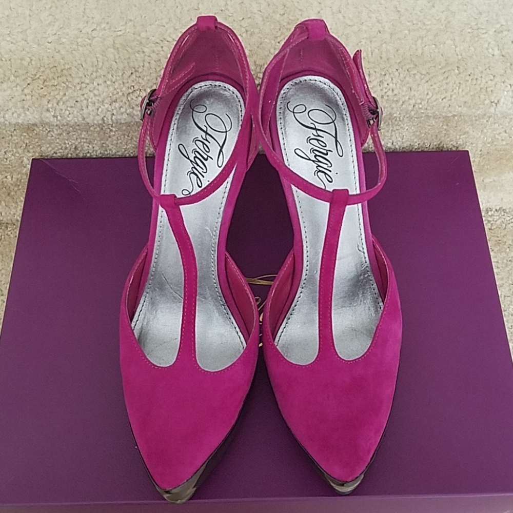 Fergie Ravish Pumps - Picture 2 of 8